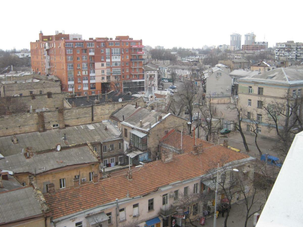 Мини Отель П88/1 Odesa Exterior foto